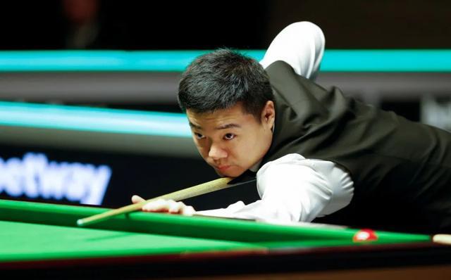 东西部格局 东西部格局